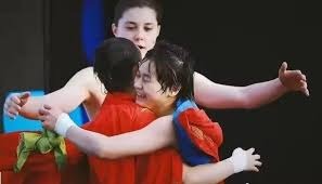 猛龙豪取8连胜，榜眼秀英格拉姆狂砍37分7篮板终迎爆发