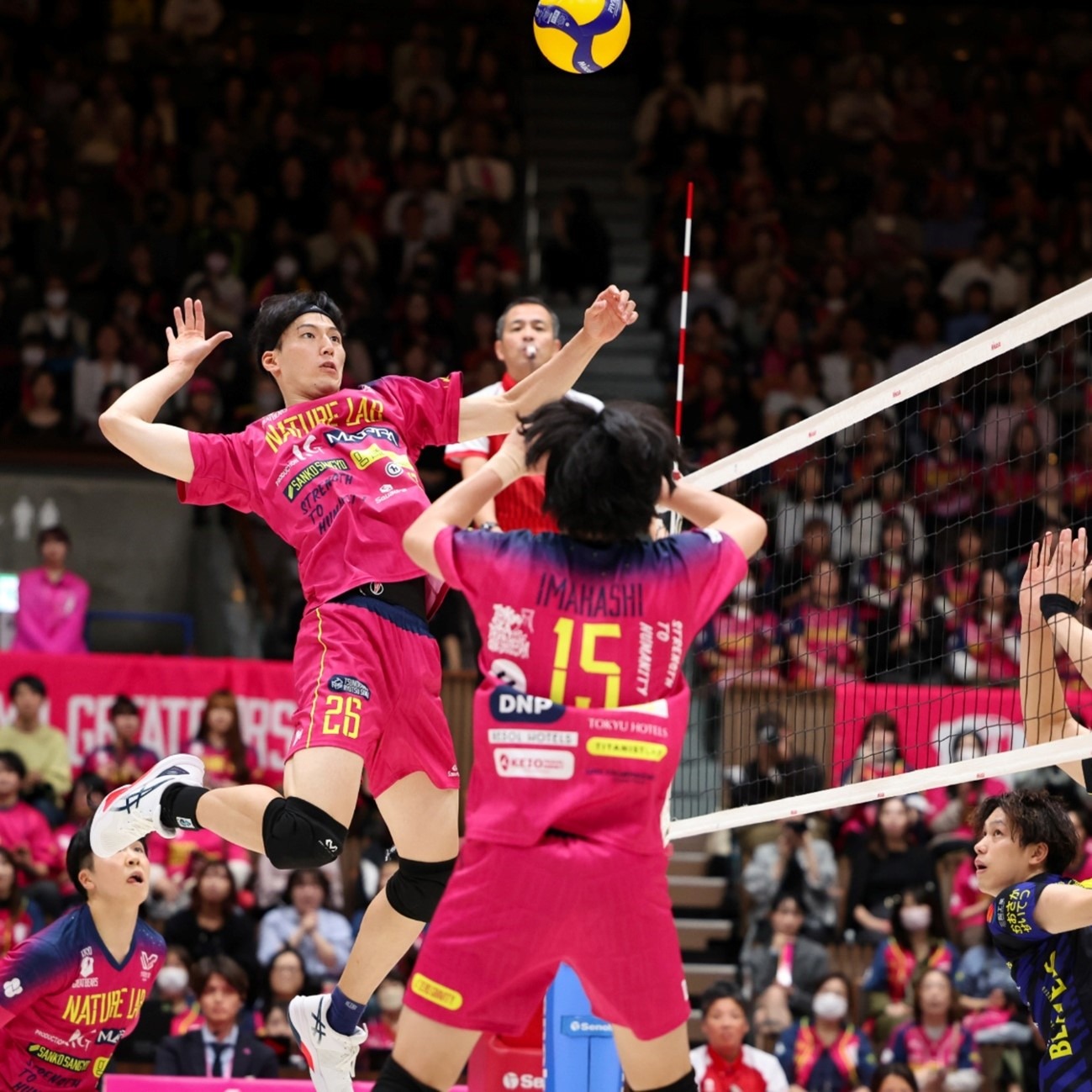 CBA-北控胜深圳 廖三宁带球突破